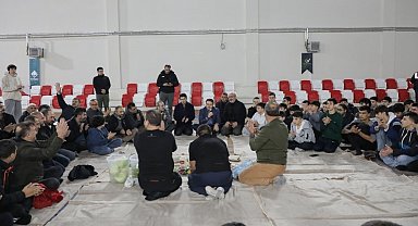 Murat Dağı Gençlik Kampı'nda gece etkinliği