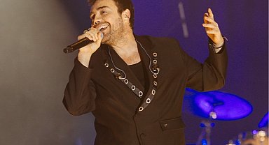 Murat Dalkılıç'tan yeni yıla müzik dolu merhaba
