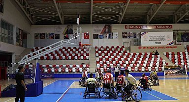 Muş BESK, sahasında Samsun BESK'e mağlup oldu