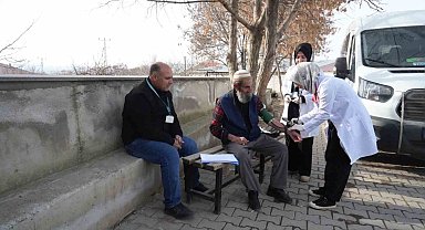 Muş'ta köy köy mobil sağlık taraması