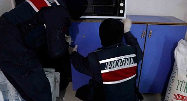Nevşehir İl Jandarma Komutanlığından 3 ilde operasyon: 4 gözaltı
