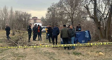 Niğde'de arazide erkek cesedi bulundu