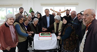 Nilüfer'de yaşlılar yeni yılı coşkuyla karşıladı