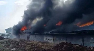 Nurdağı'nda depo yangını