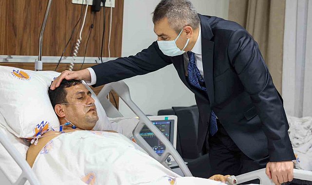 Öğrencinin vurduğu okul müdürü servise alındı, Bakan Tekin'le görüştü