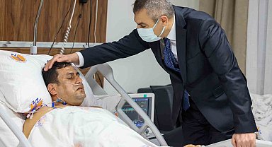 Öğrencinin vurduğu okul müdürü servise alındı, Bakan Tekin'le görüştü