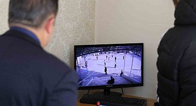 Öğrencisinin hayatını Heimlich manevrasıyla kurtardı