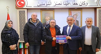 Ortaokulda Filistin yararına düzenlenen hayır çarşısında 146 bin lira toplandı