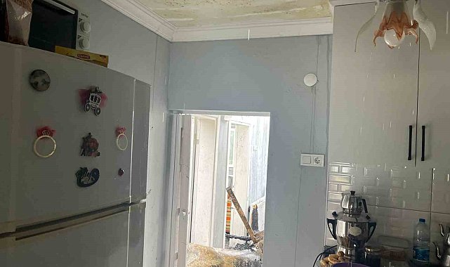 Osmaneli'de ev yangını: Eşyalar kullanılamaz hale geldi