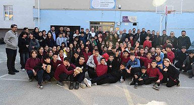 Osmangazi Belediyesi'nden çocukların içlerini ısıtan dayanışma