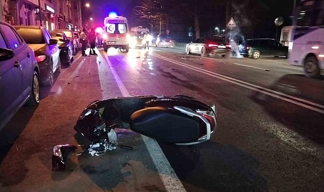 Otomobile çarpışan motosikletin sürücüsü hayatını kaybetti