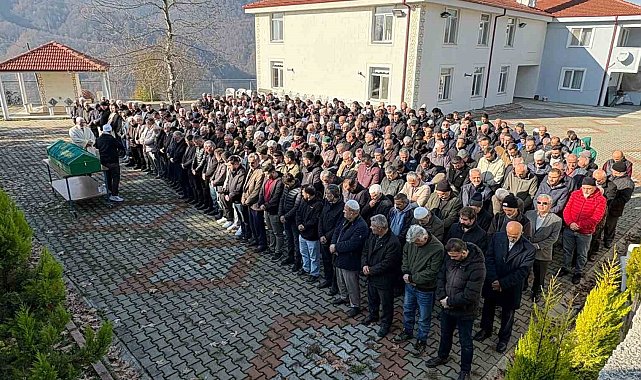 Otomobilin çarpması neticesinde hayatını kaybeden şahıs defnedildi