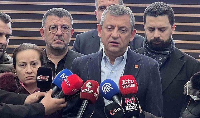 Özgür Özel duygularına hakim olamadı