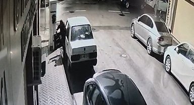 Park halindeki araçtan oto teyp çalan şüpheli yakalandı