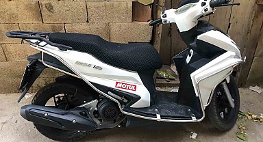 Park halindeki motosiklet çalındı