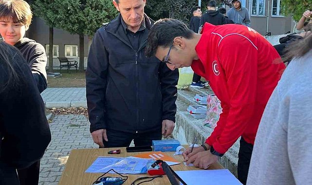 Pazarlar Spor Lisesi'nde milli forma sevinci