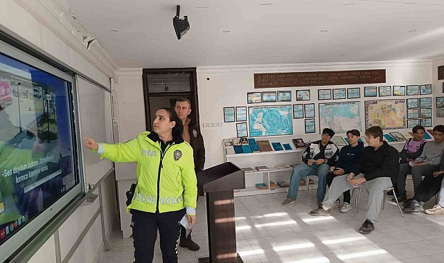 Pehlivanköy'de lise öğrencilerine "Trafik Dedektifleri" eğitimi verildi