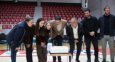 Personelinden Başkan Serkan Acar'a doğum günü sürprizi