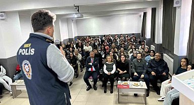 Polisten 500 öğrenciye SİBERAY egitimi