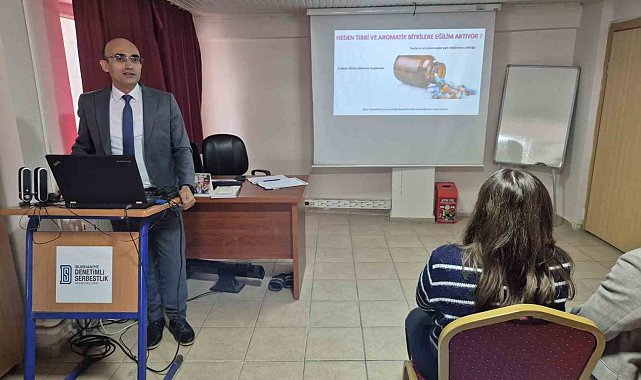 Prof. Dr. Selvi, tıbbi ve aromatik bitkilerin doğru kullanımını anlattı