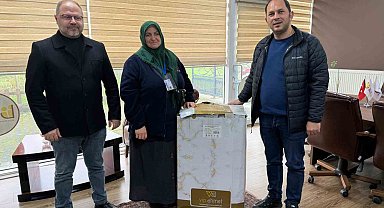 "Bayrağı kızımın çeyizine koyacağım" diyen kadının kızına çeyiz desteği