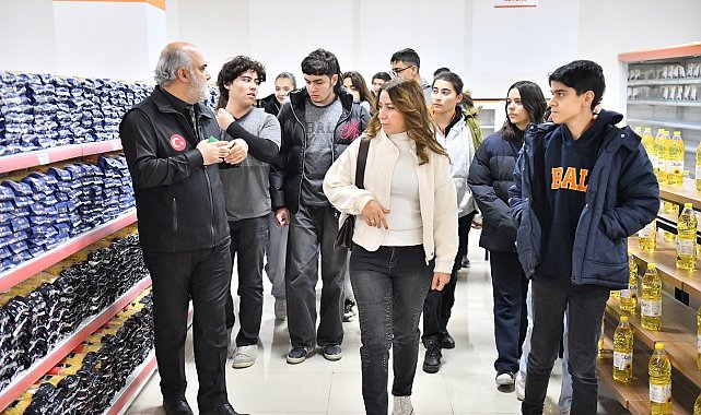 "İyilik Elçisi" Projesi gençlere yardımlaşma ve tarih bilinci aşılıyor