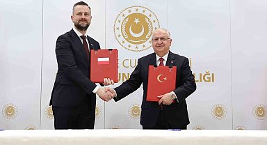 "Türkiye Cumhuriyeti Hükümeti ile Polonya Cumhuriyeti Hükümeti Arasında Savunma Alanında İş Birliği Anlaşması" imzalandı