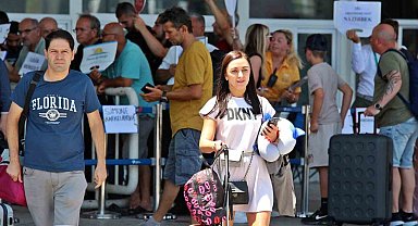 Rus ve Avrupalı turistler yılbaşına Antalya'da girecek