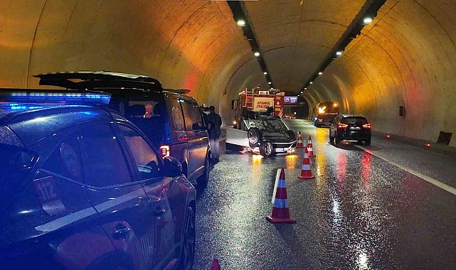 Sağanak yağış kazayı beraberinde getirdi: Tünel'de takla attı