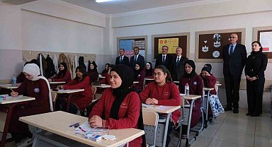 Şahinbey'de umre ödüllü kitap okuma yarışmasının 8'incisi düzenlendi