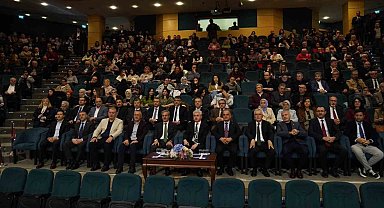 Sakarya Üniversitesi "Araştırma Üniversitesi" statüsünü törenle kutladı