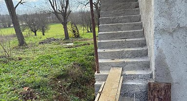 Sakarya'da merdivenden düşen şahıs yaralandı