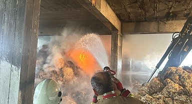 Samandağ'da samanlıkta çıkan yangın 10 saatte kontrol altına alındı