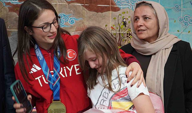 Şampiyon boksör Nurselen Yalgatekin için Şırnak'ta coşkulu karşılama