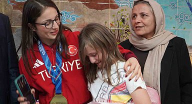 Şampiyon boksör Nurselen Yalgatekin için Şırnak'ta coşkulu karşılama