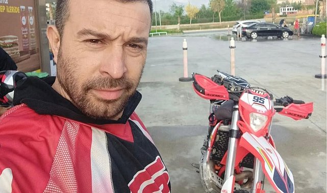 Şampiyon motosikletçi Özgür Çapacı, trafik kazasında hayatını kaybetti