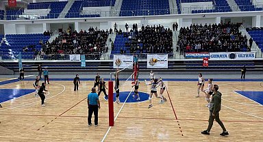 Şampiyonluk kupası Şehriban Günata'nın