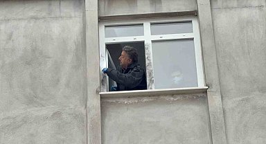 Samsun'da 3'üncü kattan düşen yaşlı adamı incir ağacı kurtardı