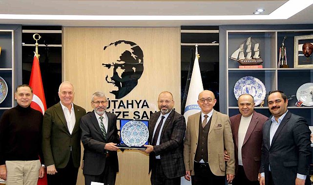 Sanayi ve Teknoloji İl Müdürü Albayrak'tan Kütahya OSB Yönetim Kurulu'na ziyaret
