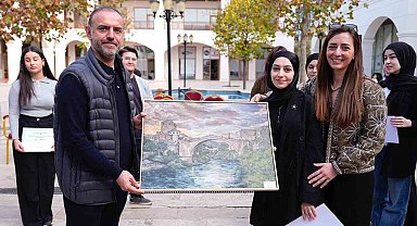 Sancaktepe'de genç yeteneklerin eserleri görücüye çıktı