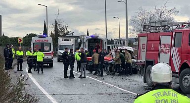 Sancaktepe'de hafriyat kamyonuyla çarpışan kamyonetin sürücüsü hayatını kaybetti