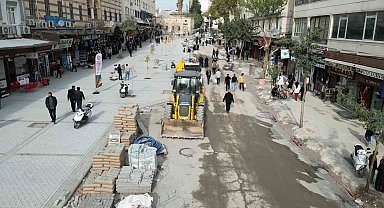 Şanlıurfa Divanyolu modern bir görünüme kavuşuyor