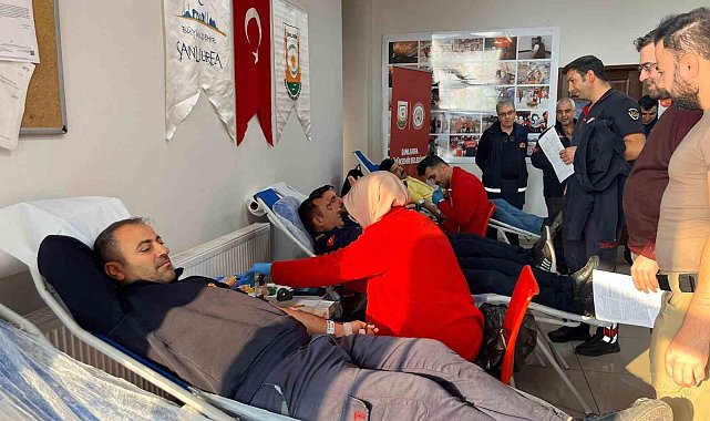 Şanlıurfa İtfaiyesi'nden kan bağışı