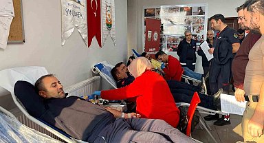 Şanlıurfa İtfaiyesi'nden kan bağışı