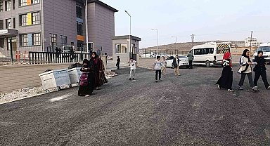 Şanlıurfa'da gıda zehirlenmesi şüphesiyle 25 öğrenci hastanelik oldu