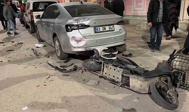 Şanlıurfa'da pikap ile motosiklet çarpıştı:2 ağır yaralı