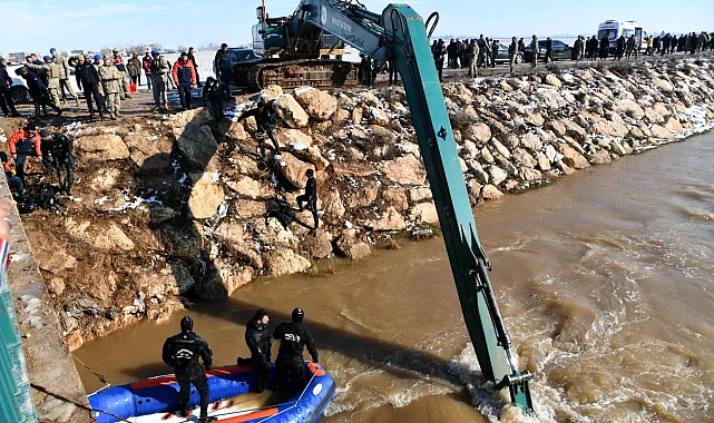 Şanlıurfa'da araç sulama kanalına düştü: 3 ölü, 1 kayıp!