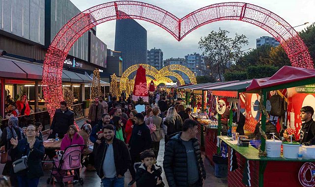 Sayapark'ta yılbaşı coşkusu tüm hızıyla devam ediyor