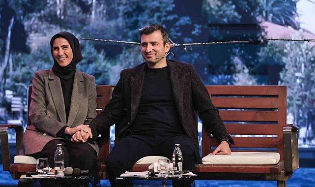 Selçuk Bayraktar: "Geleceğe yürüyebilmek için farklı olmanız gerekiyor"