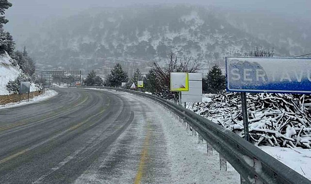 Sertavul Geçidi'nde ulaşım kontrollü sağlanıyor